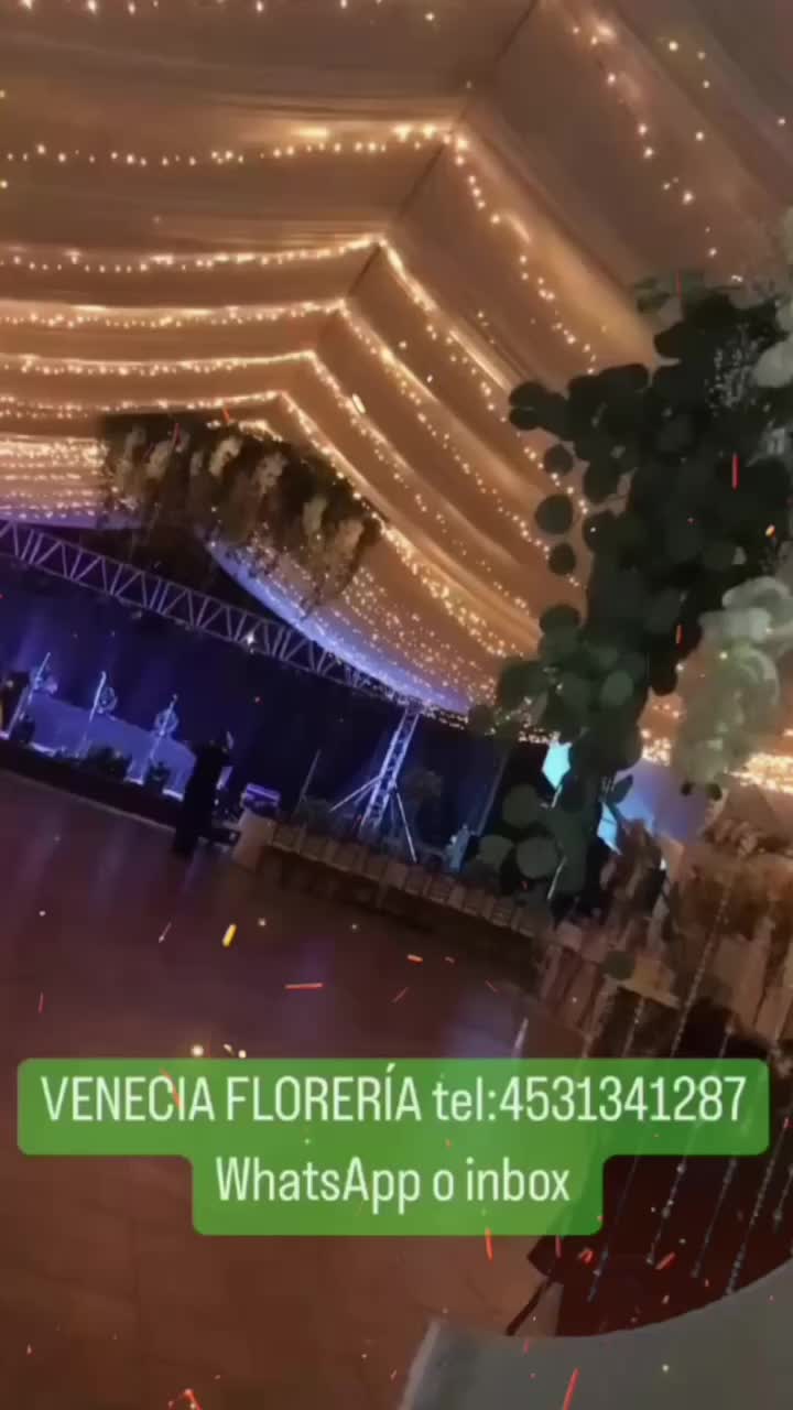 @Venecia Florería Uri