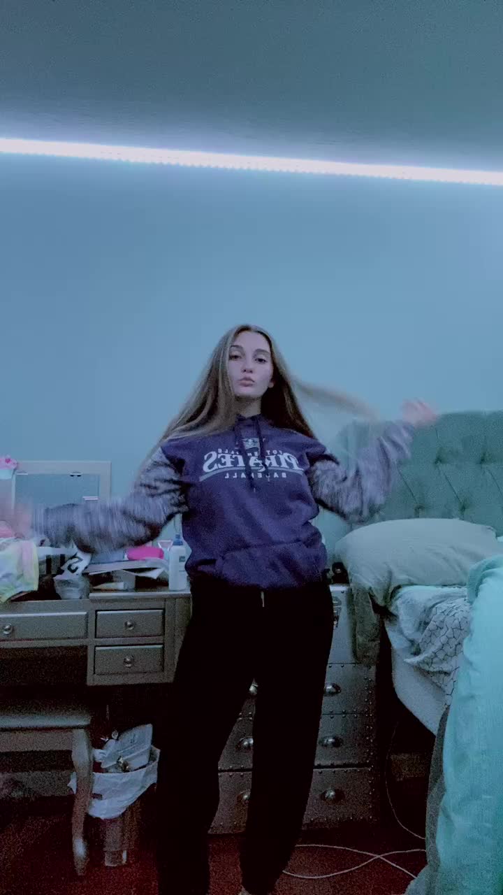 @Ava Loren