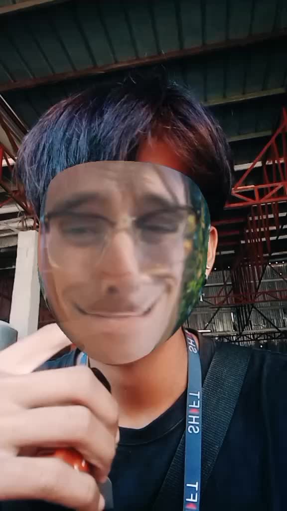 @P ai n :{