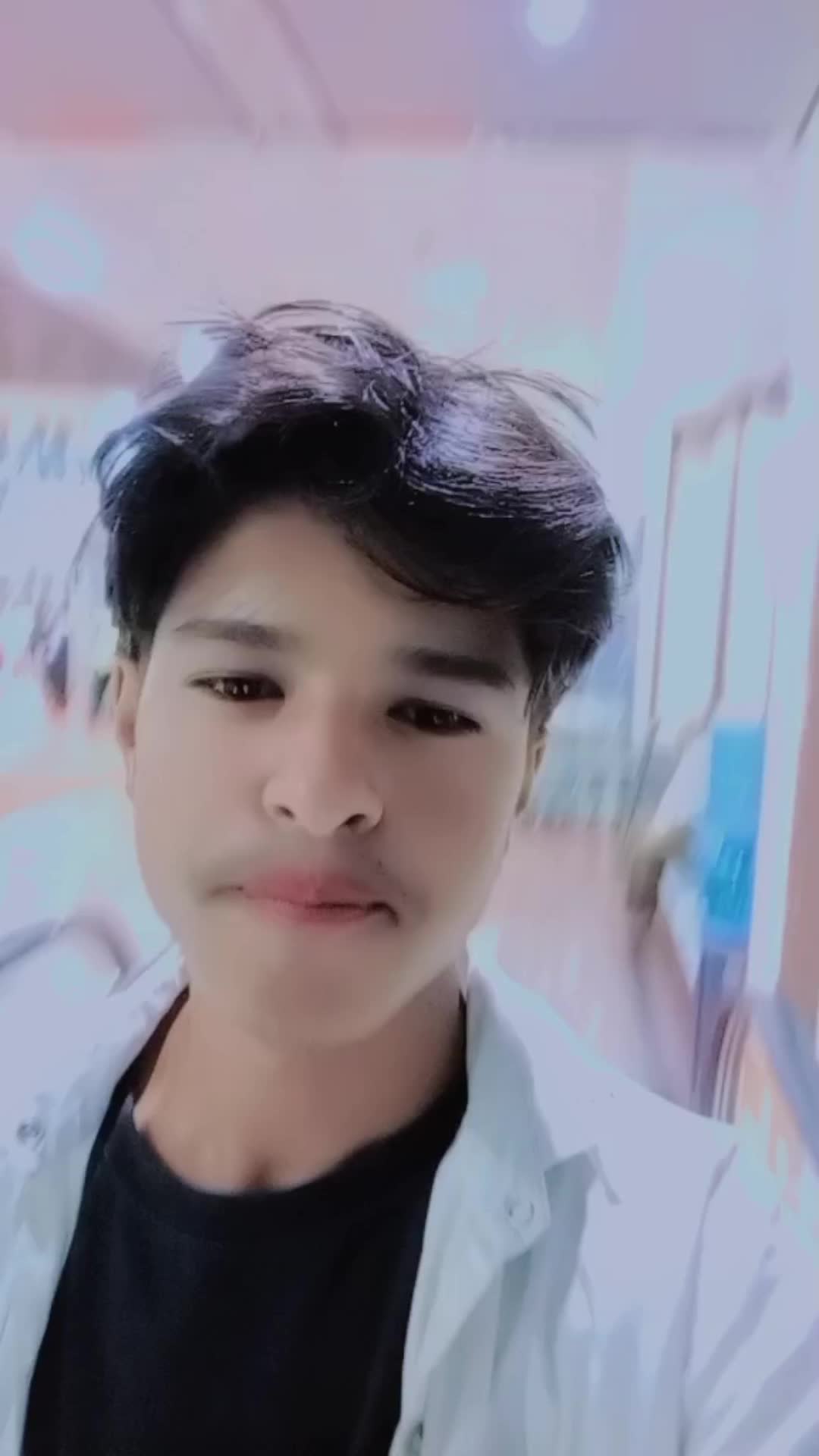 @s̳i̳n̳g̳l̳e̳ ➳b̴o̴y̴✦