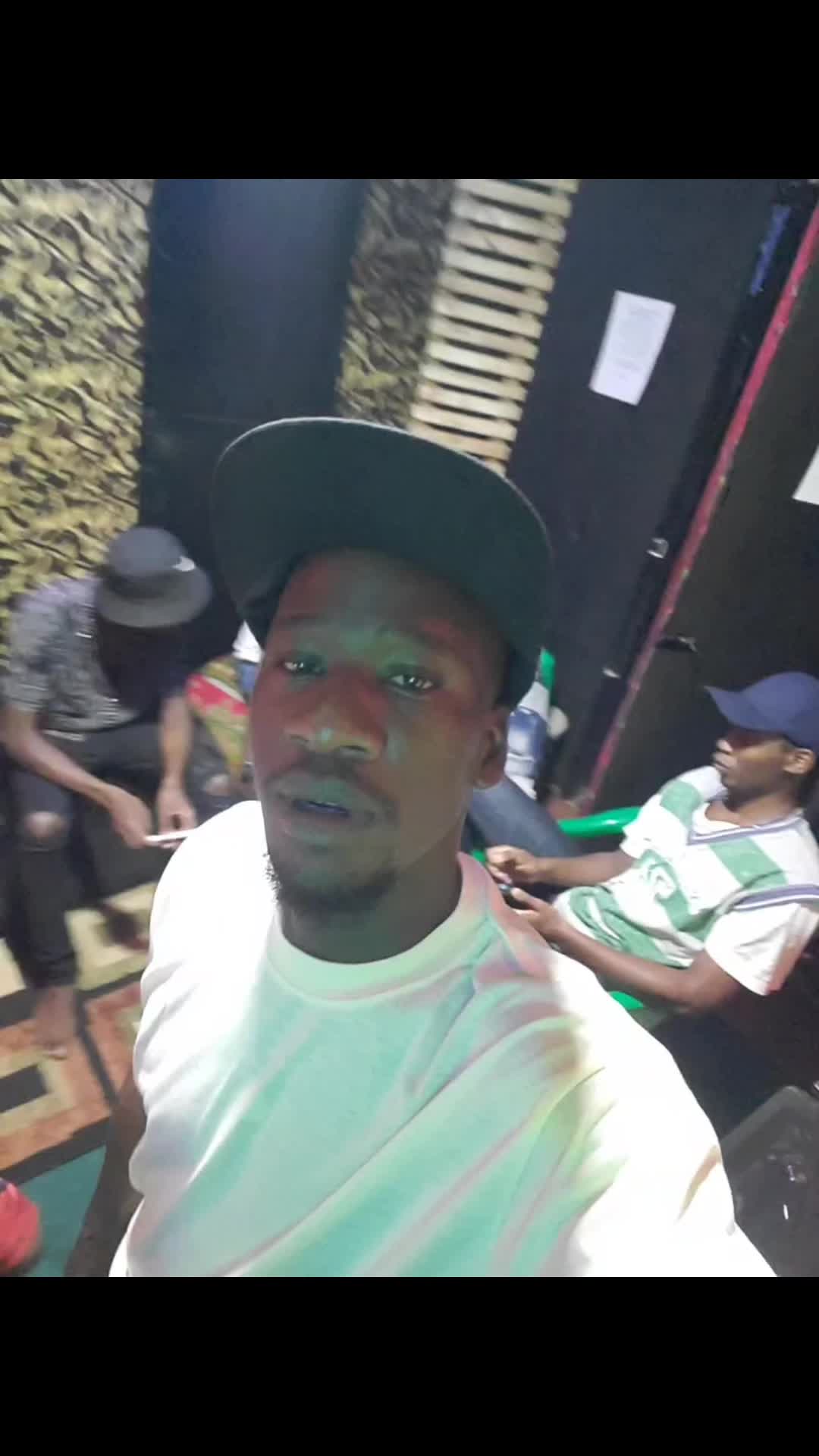 @BADEST DAGZEE UG