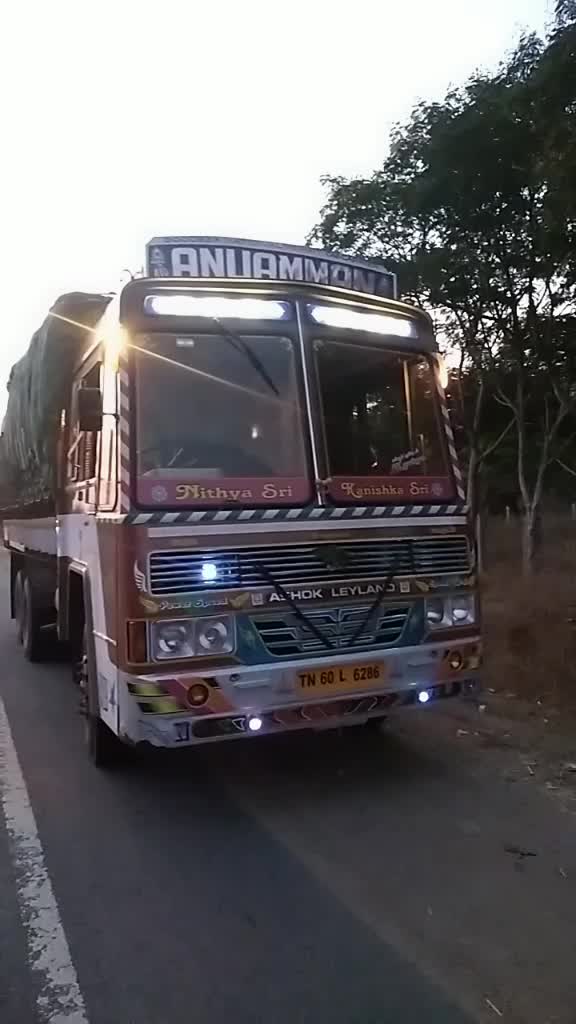@Vicky 🚛🚛🚛