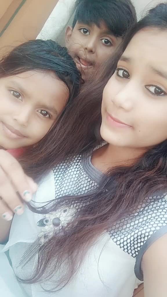 @Somya sarthi😘😘