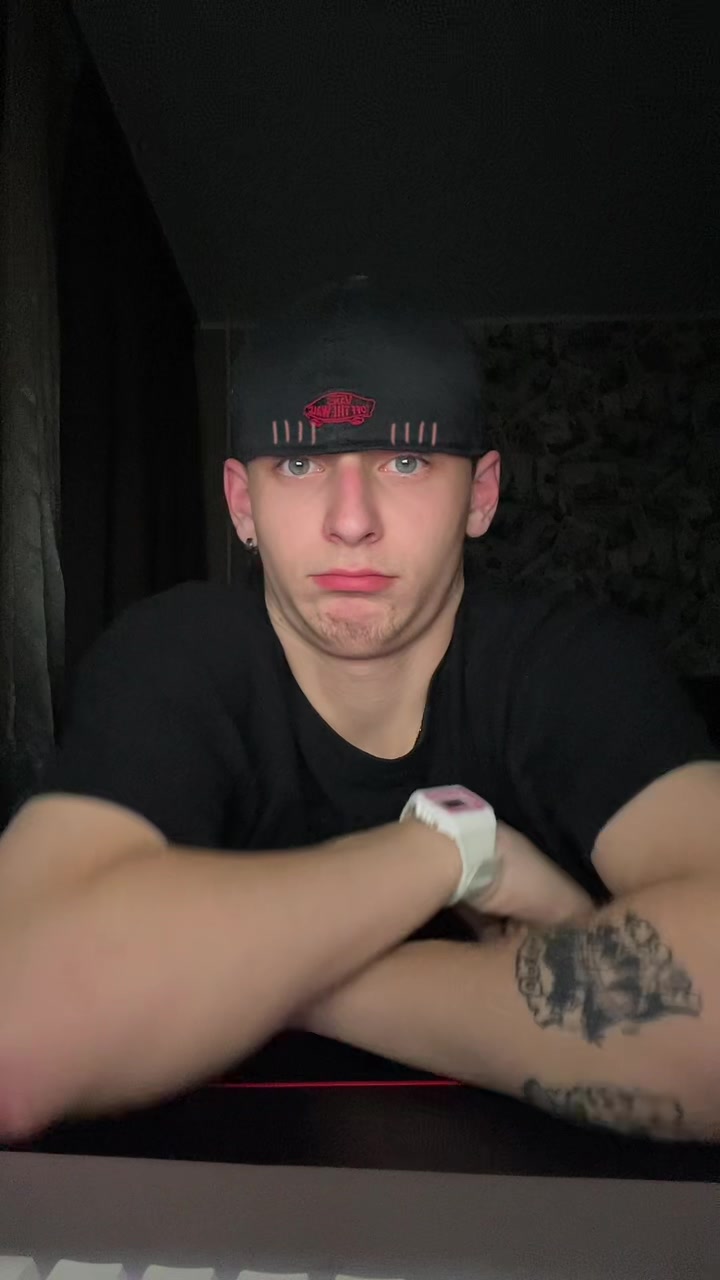 @Майорик🤪🥩