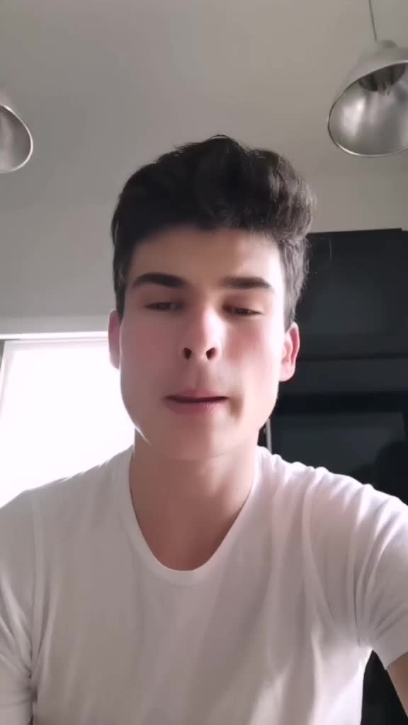 @Alex.bzh