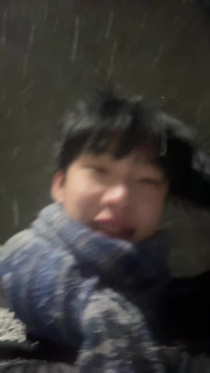 @이건우