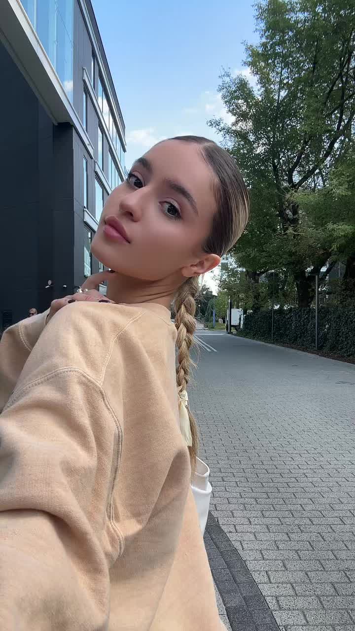 @Dixi