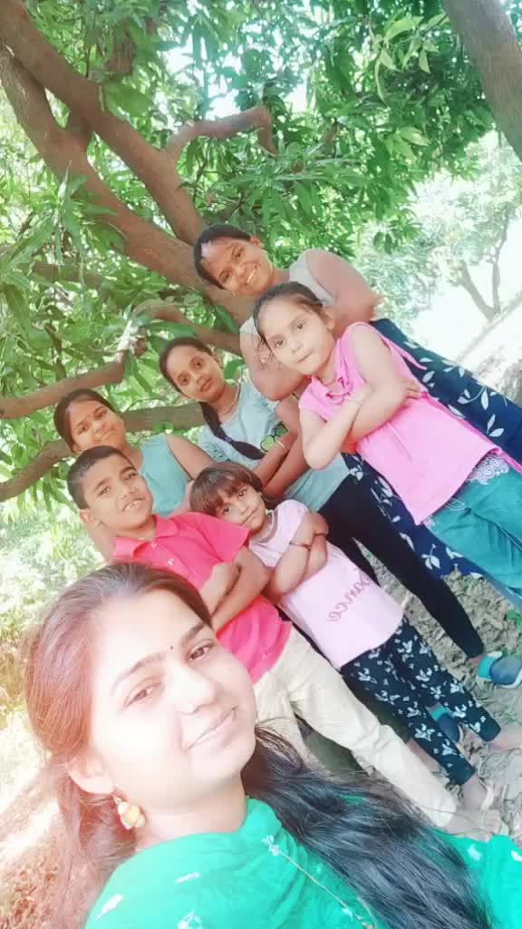 @Rashmika parmar
