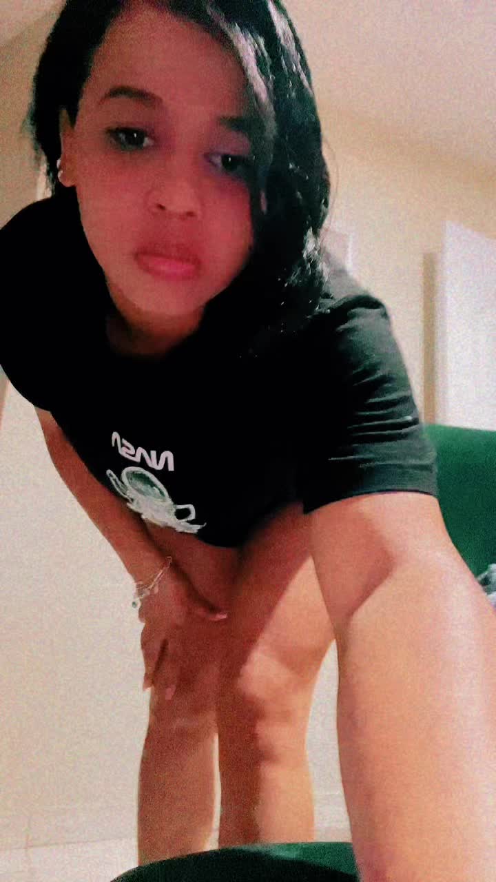 @Angelica25