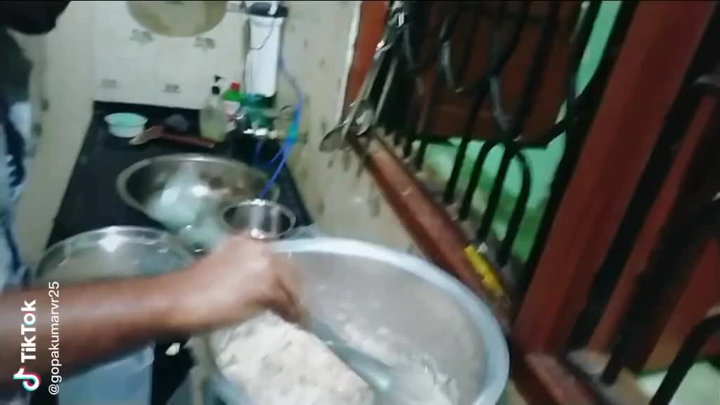 @AkshayTomy