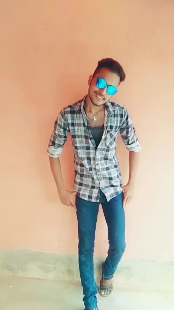 @T Kହସି ଦିଅ ମୋ ପାଗେଳୀ
