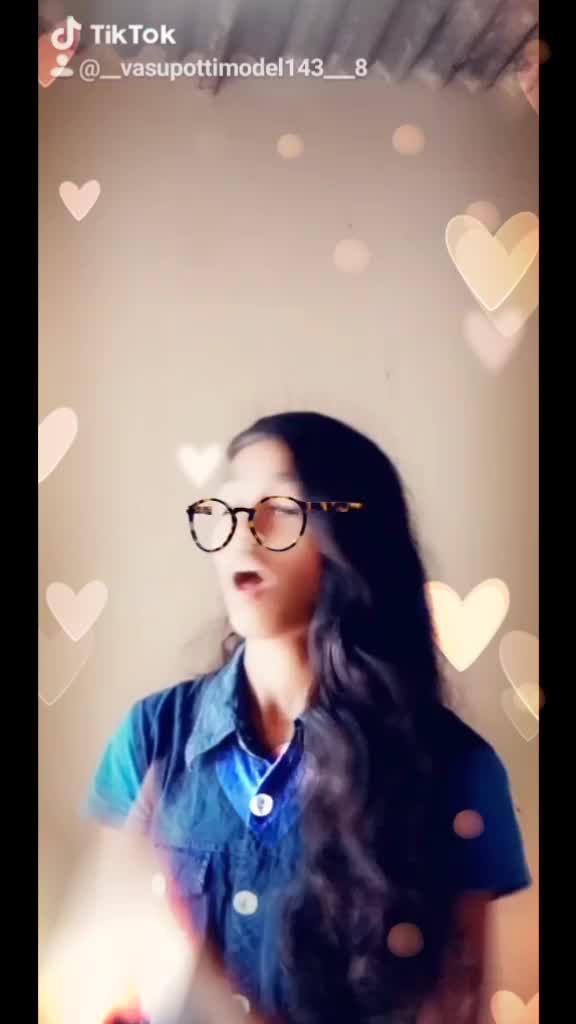 @🐟 mudhiraj 👸 Queen