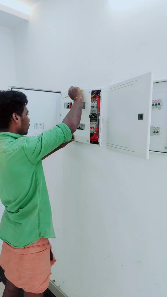@๐บVivek_Anuze๐บ