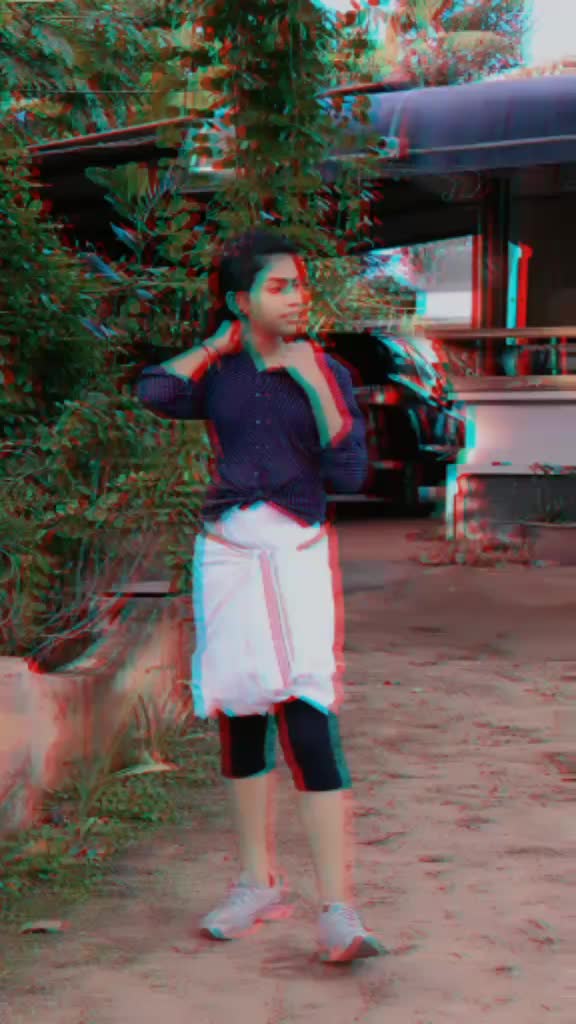 @harinisuresh