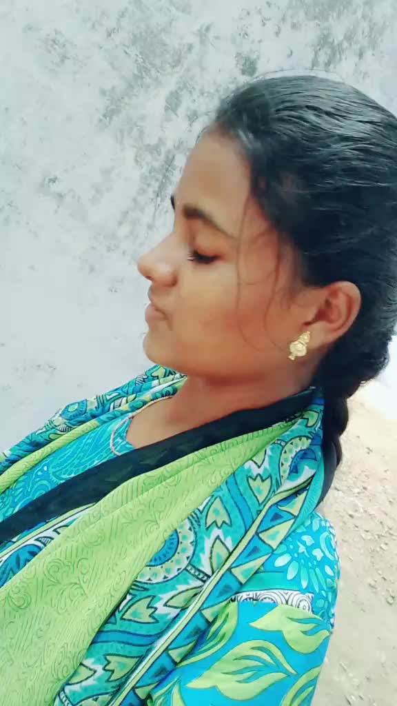 @menaka qt