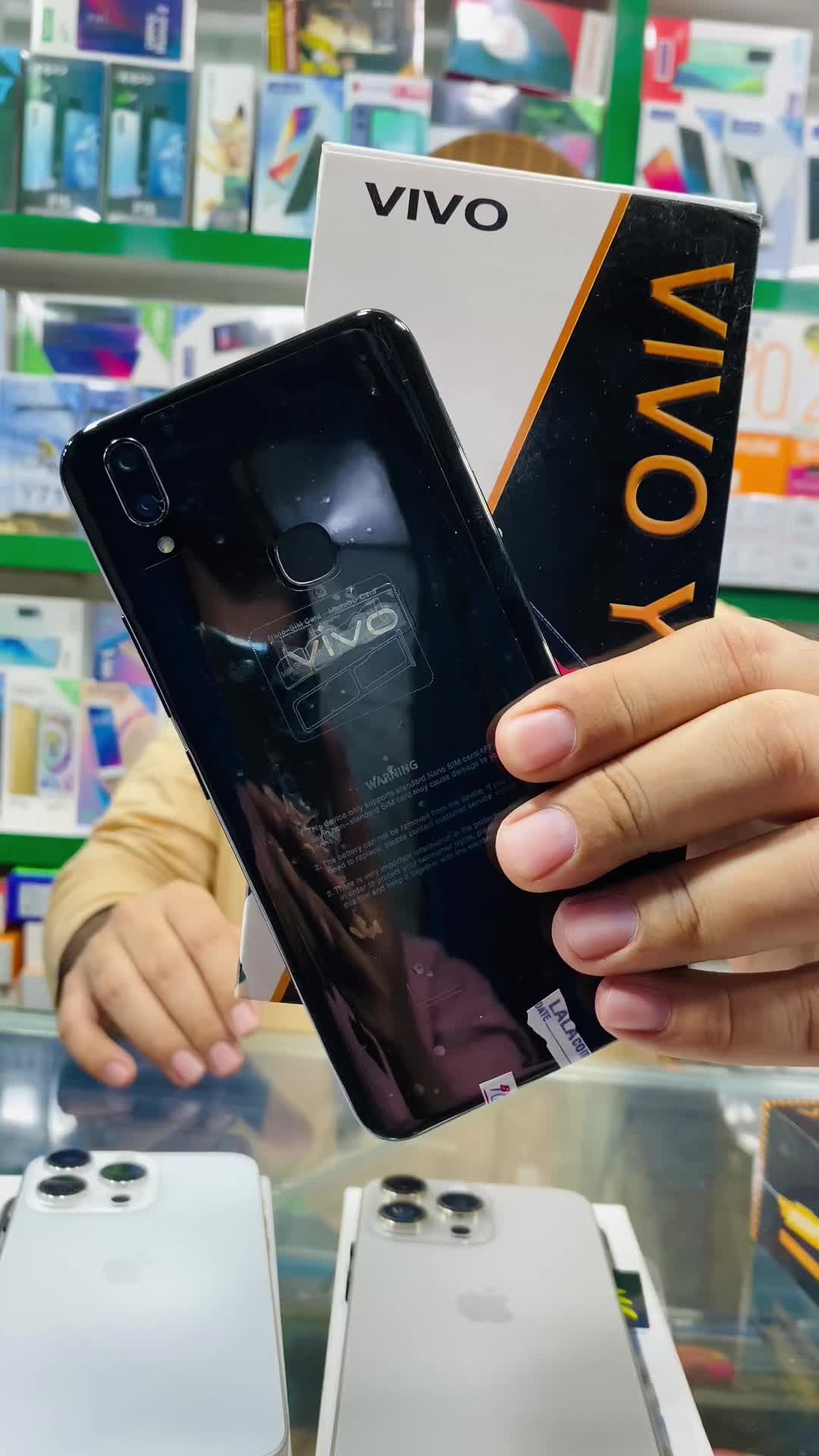 @LALA MOBILES😍