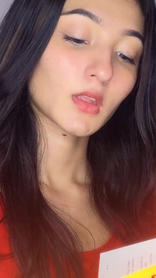 @Oviyaaa🌔