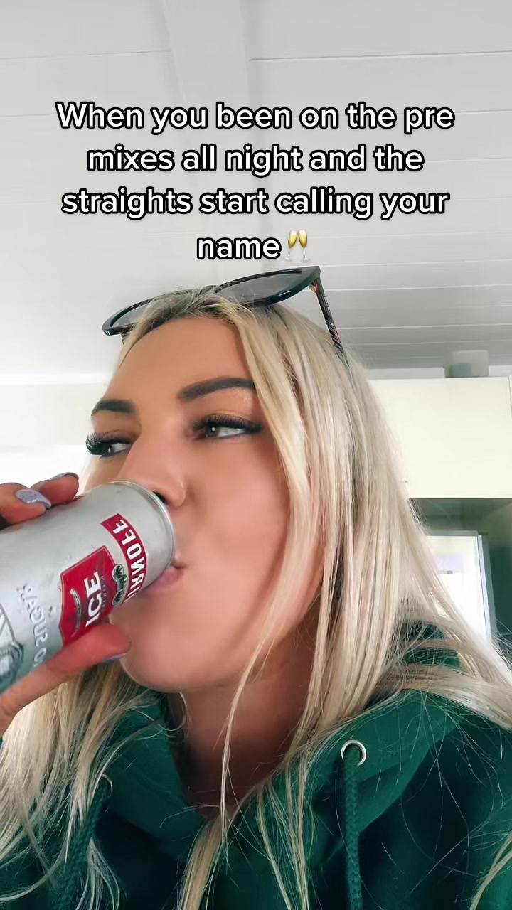 @ItsVickyyyxo