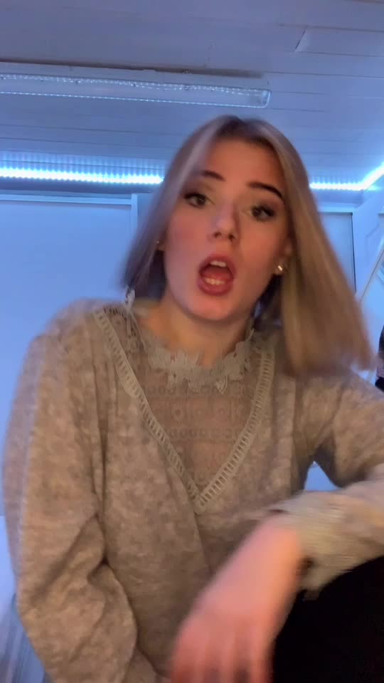 @Lena