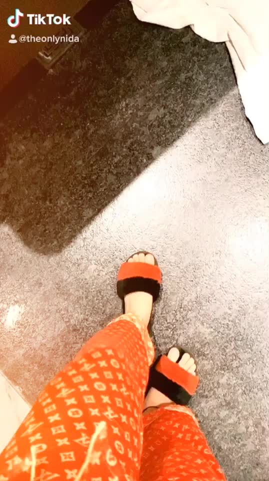 @Nida Khan🦋