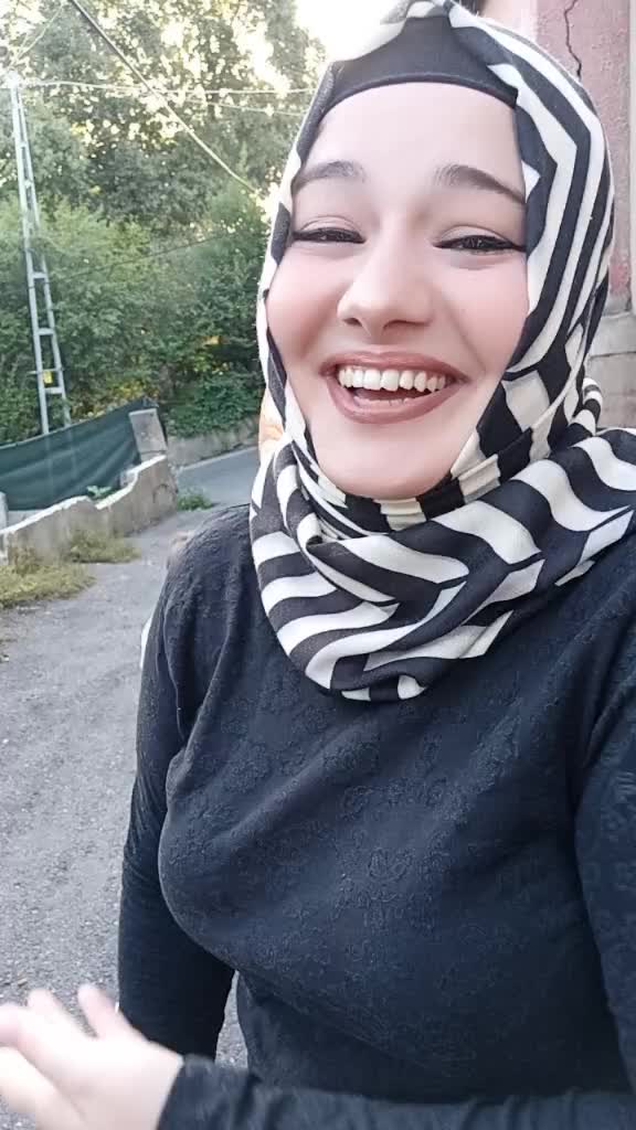 @z&uuml;beyde&ouml;zcan