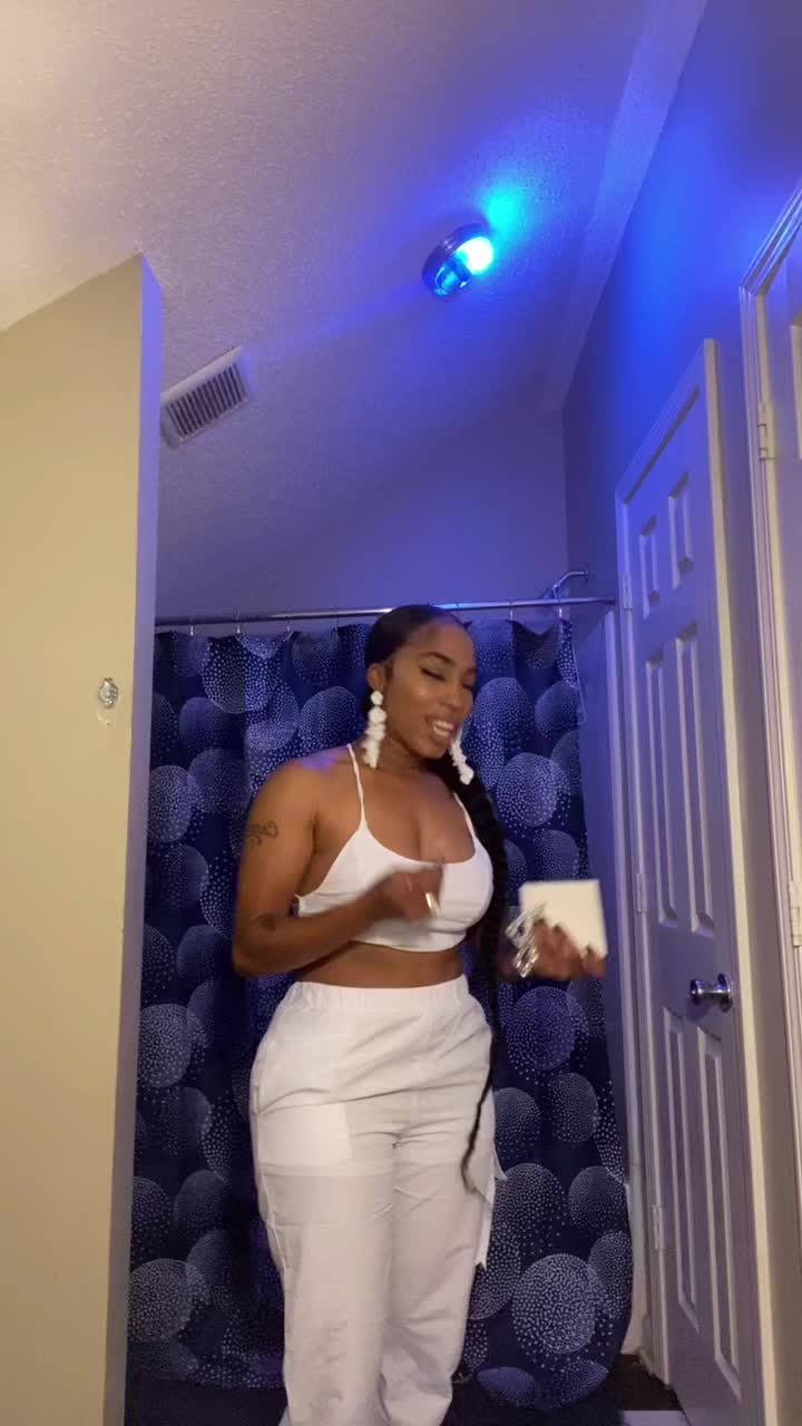 @Candycocain 💙🍭