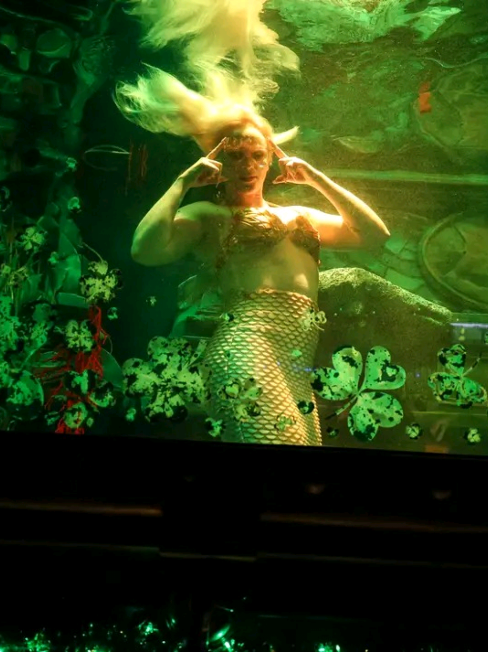 @Dive Bar Mermaids