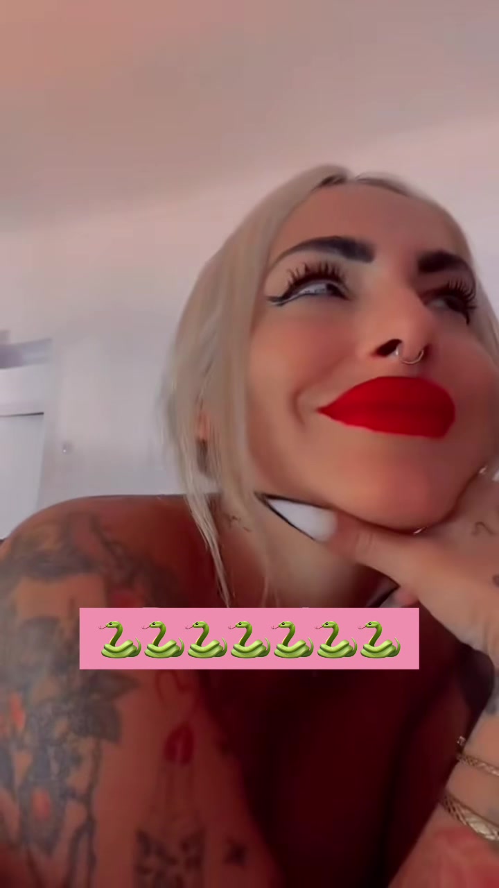 @Vero_trevy ๐