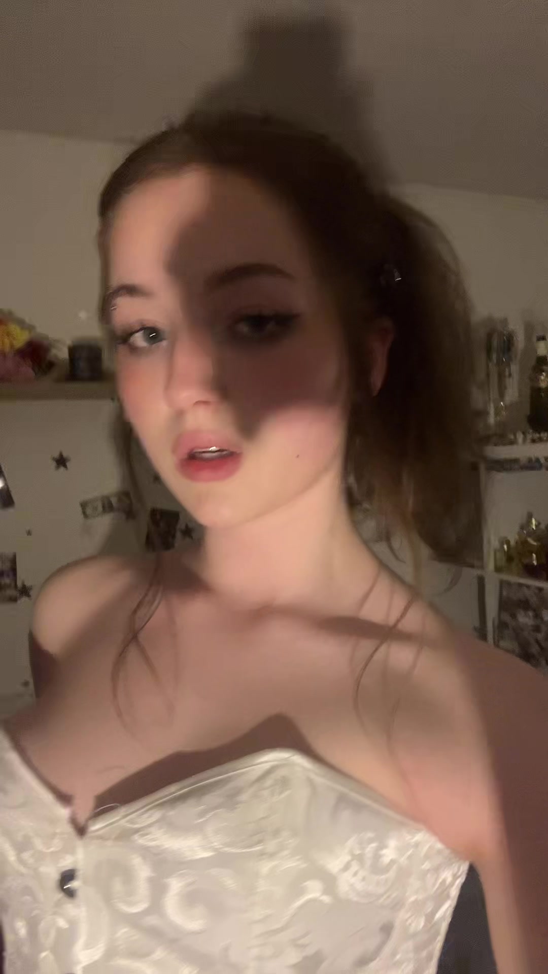 @adelajda