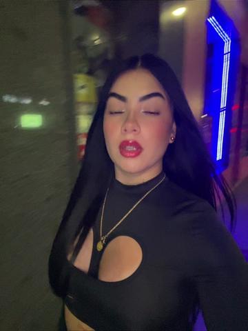 @𝒮ℴ𝒻𝒾𝒶