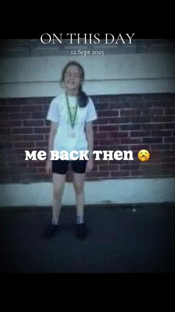 @chloe.Louise madden 2002