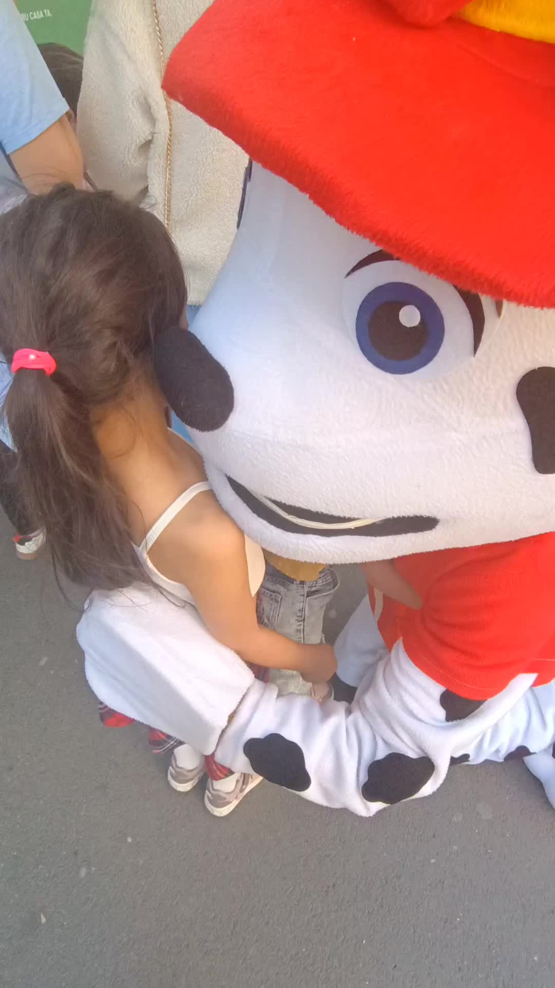 @Adinaionela