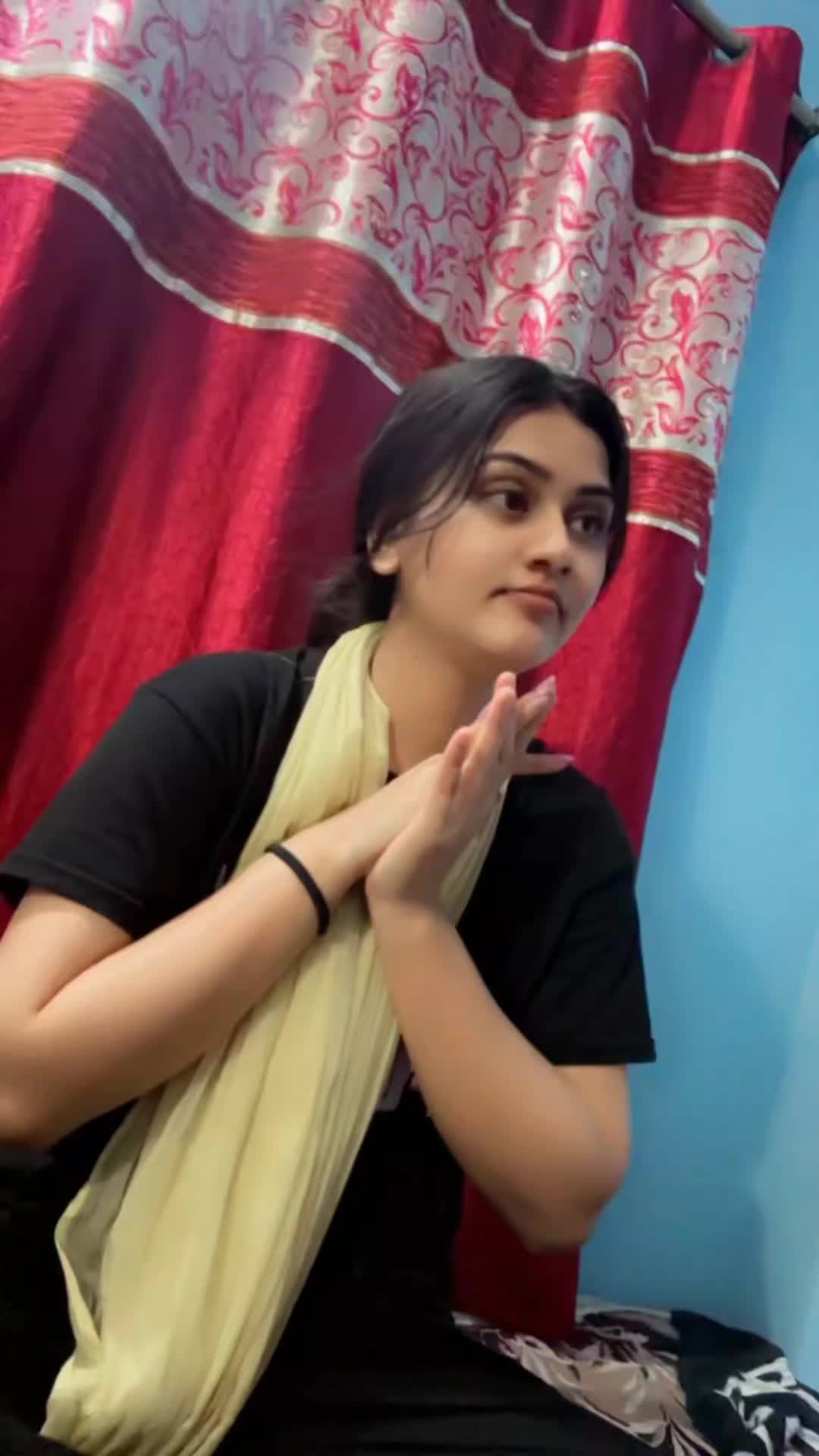 @𝐀𝐟𝐬𝐡𝐚 𝐑𝐨𝐬𝐡𝐚𝐧 🇵🇰