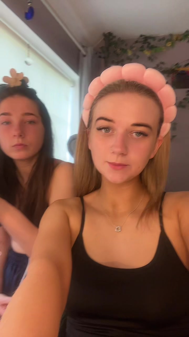 @elladoran02