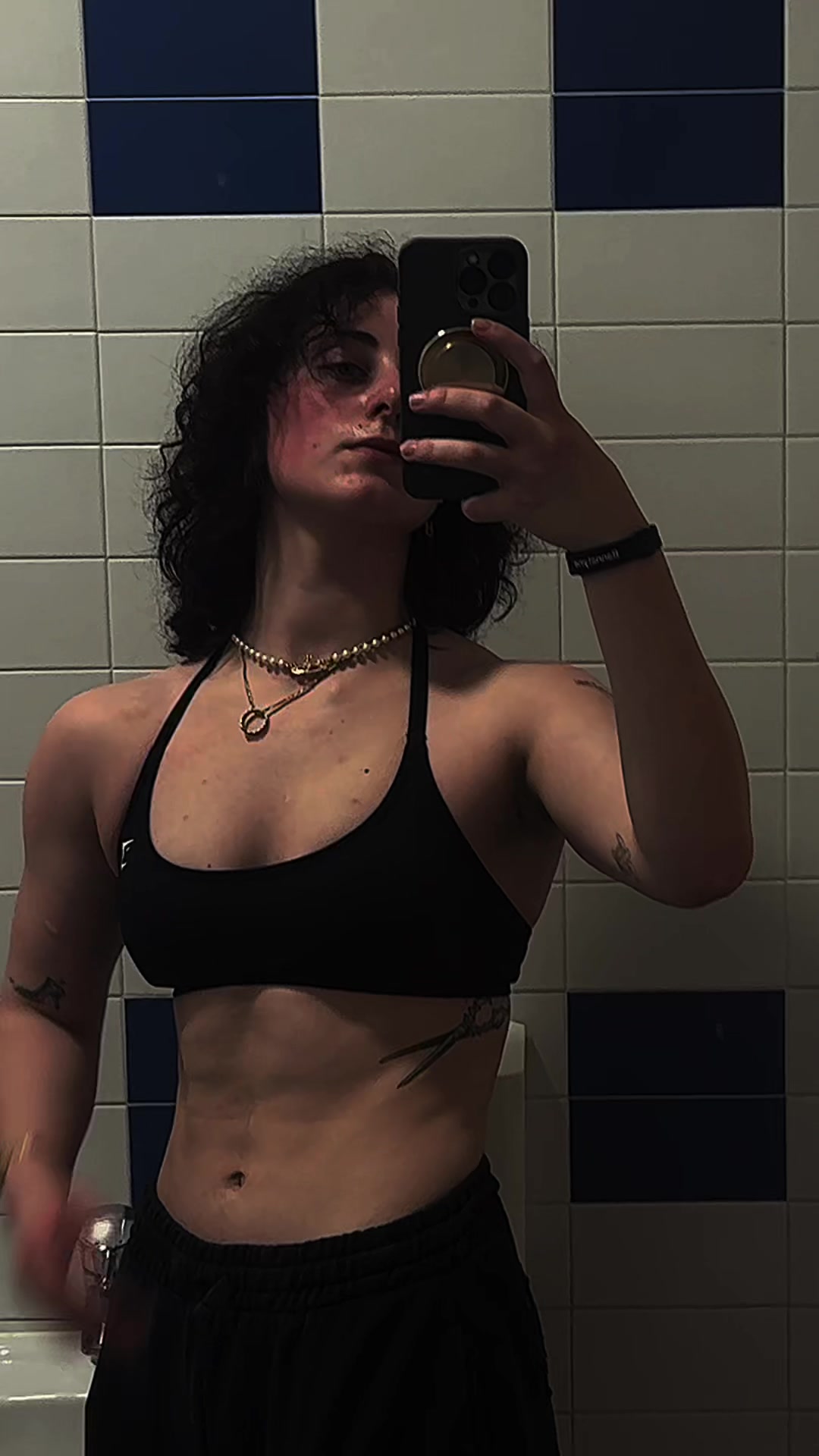 @Lydie <3