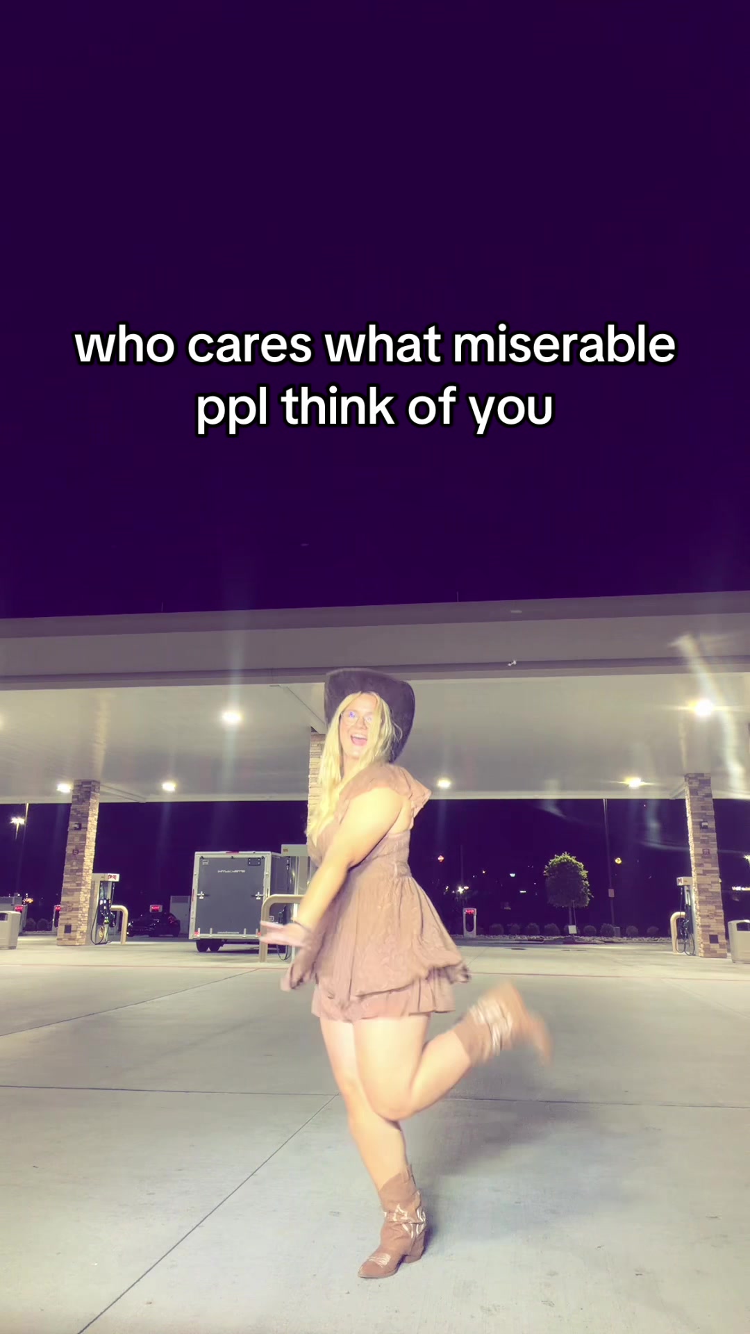 @Elena Stemate