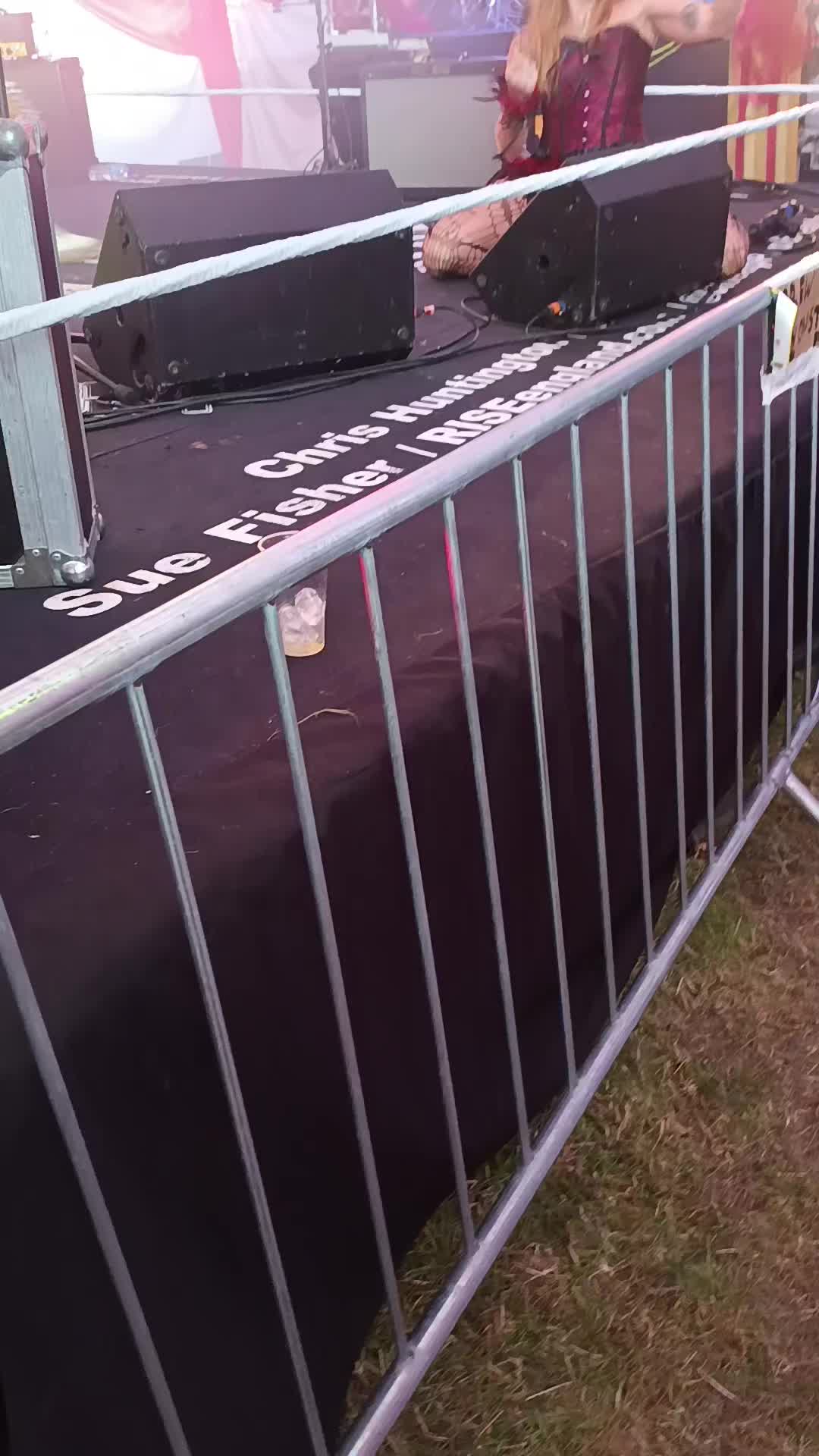 @Daz