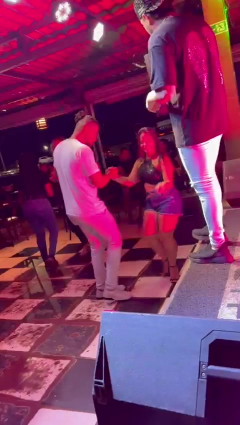 @Cláudia