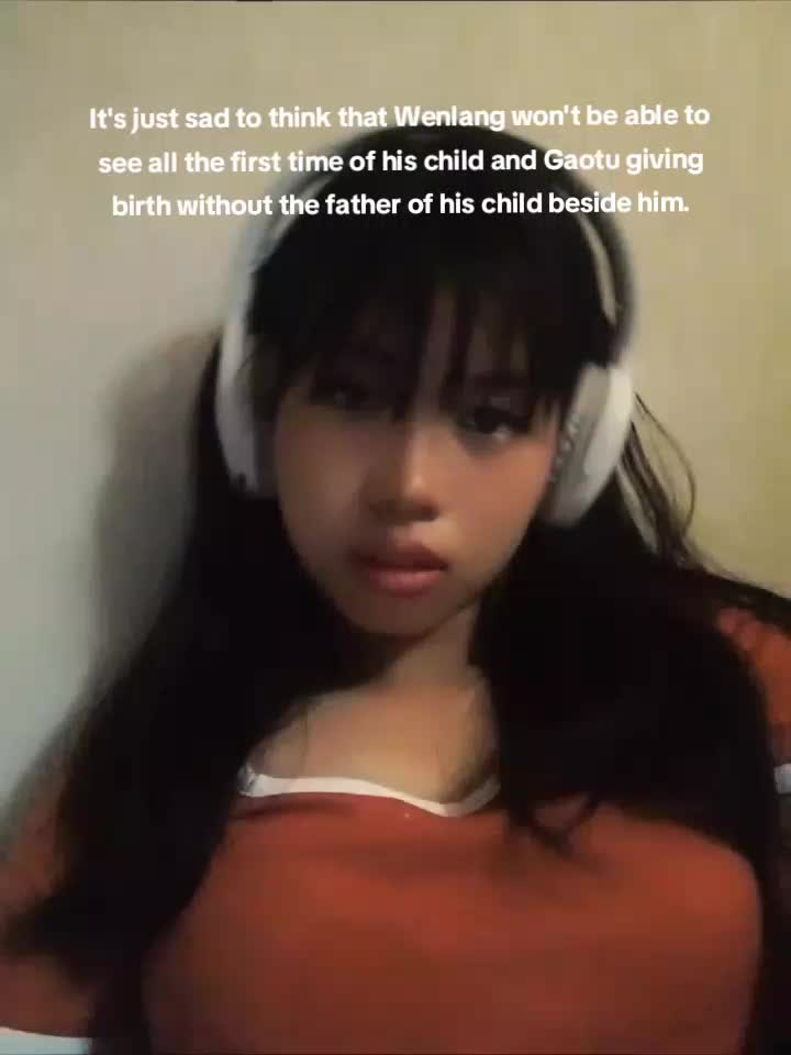 @elara_