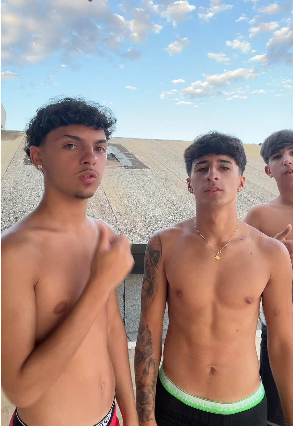 @𝑻 𝑶 𝑴 𝑨 𝑺