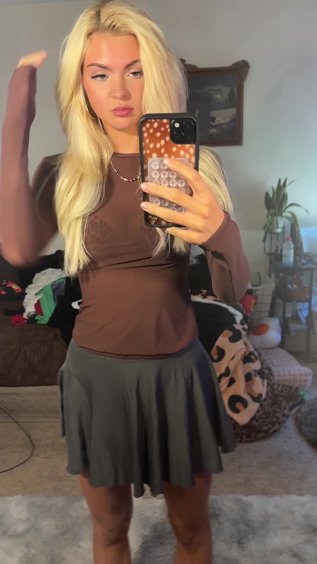 @elenacran