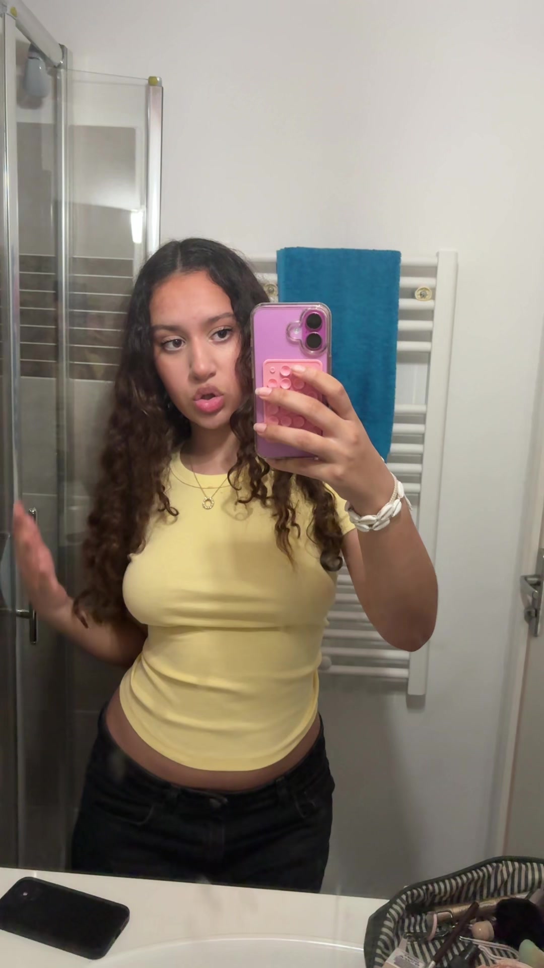 @itslikeimnoteventhere