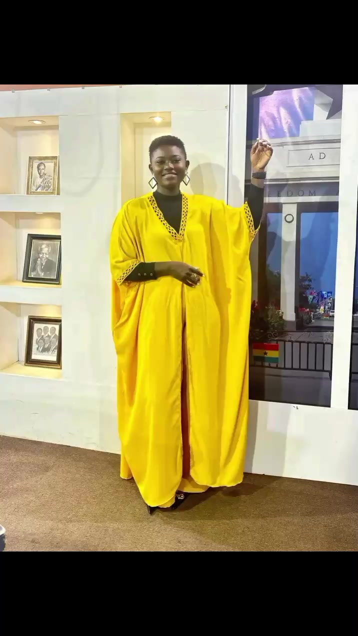 @JUNIOR ASANTEWAA BA🇬🇭