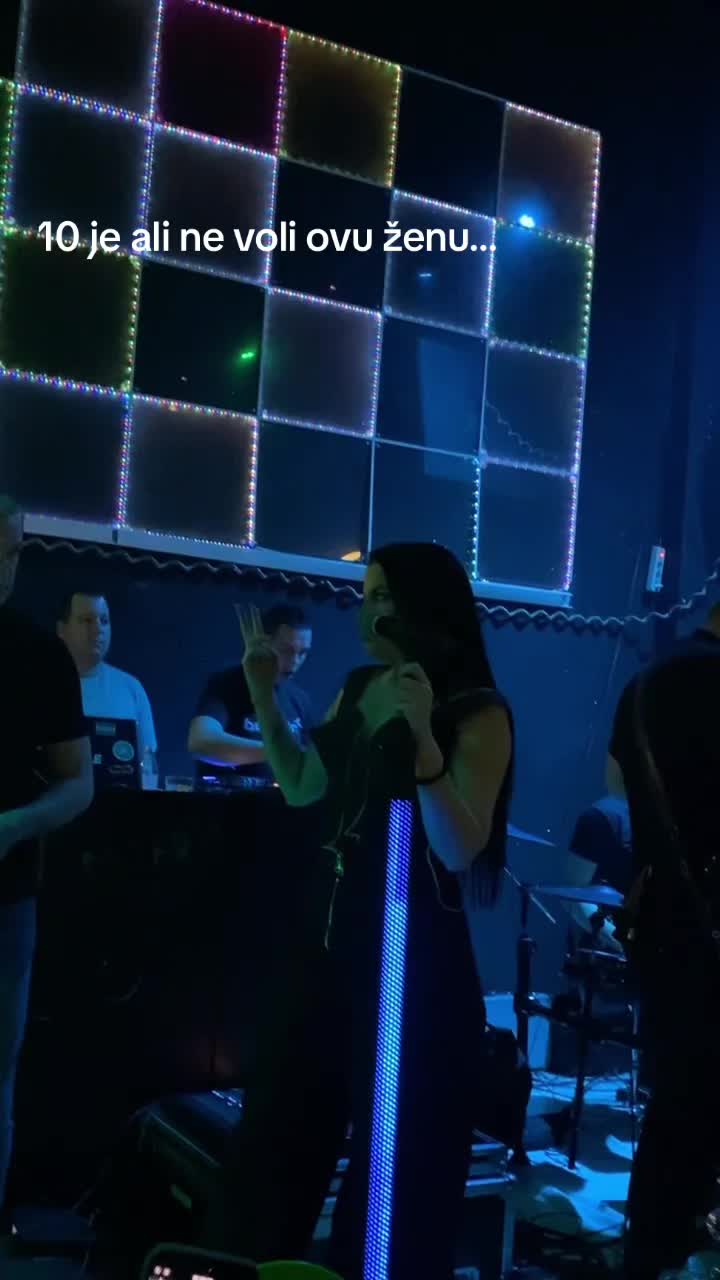 @Tina Nikolić