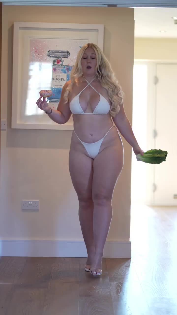 @Gabriela Romina