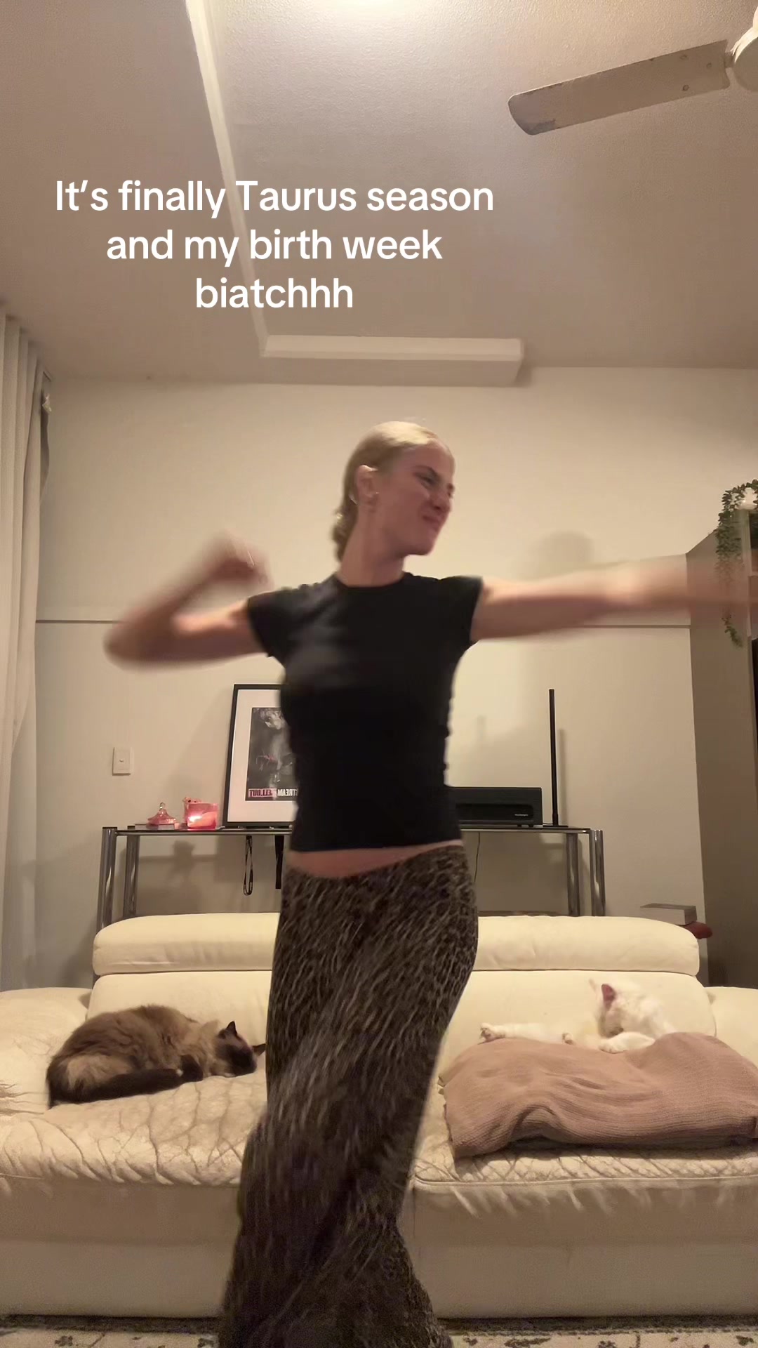 @lilyfrommodernfamily