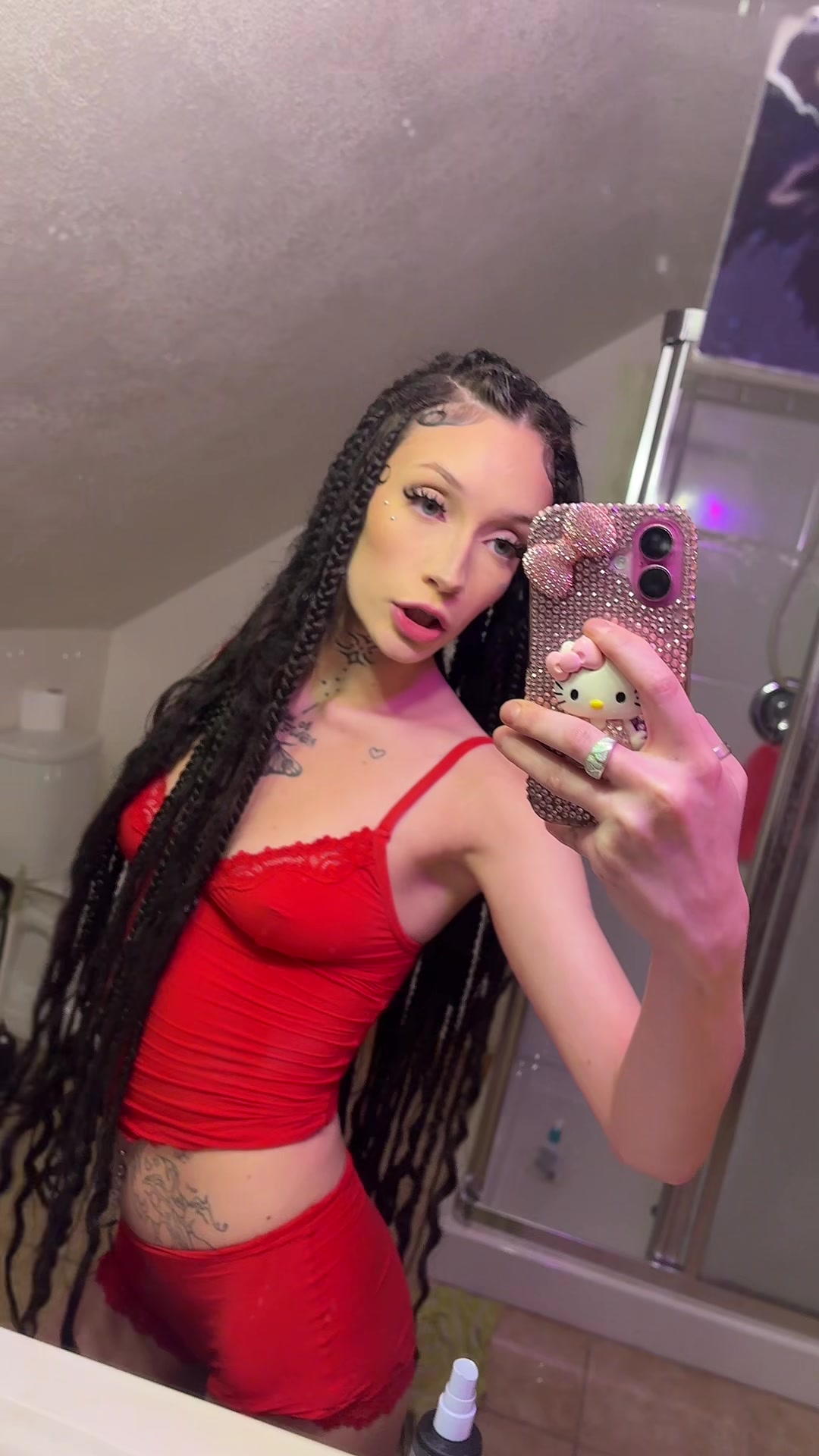 @pink.kittybrat420