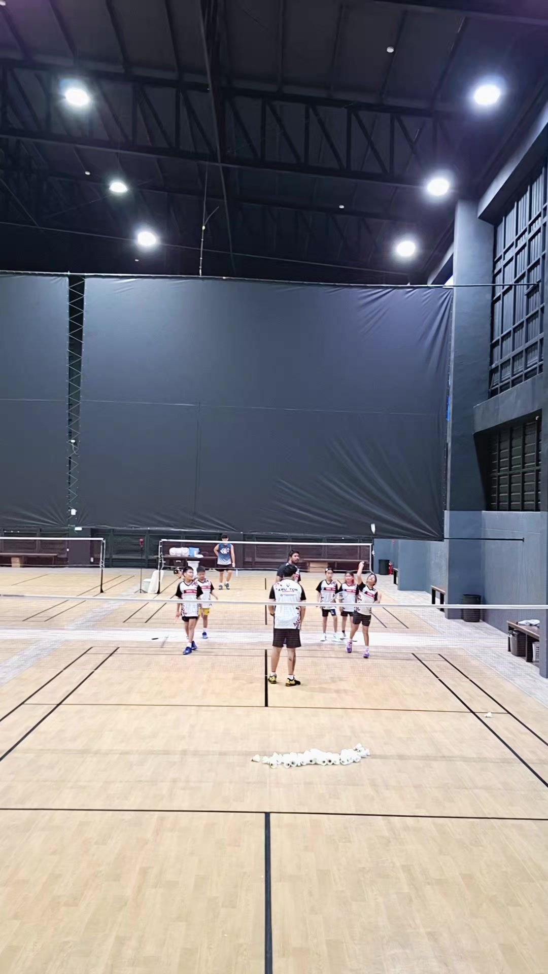 @KrutonBadminton