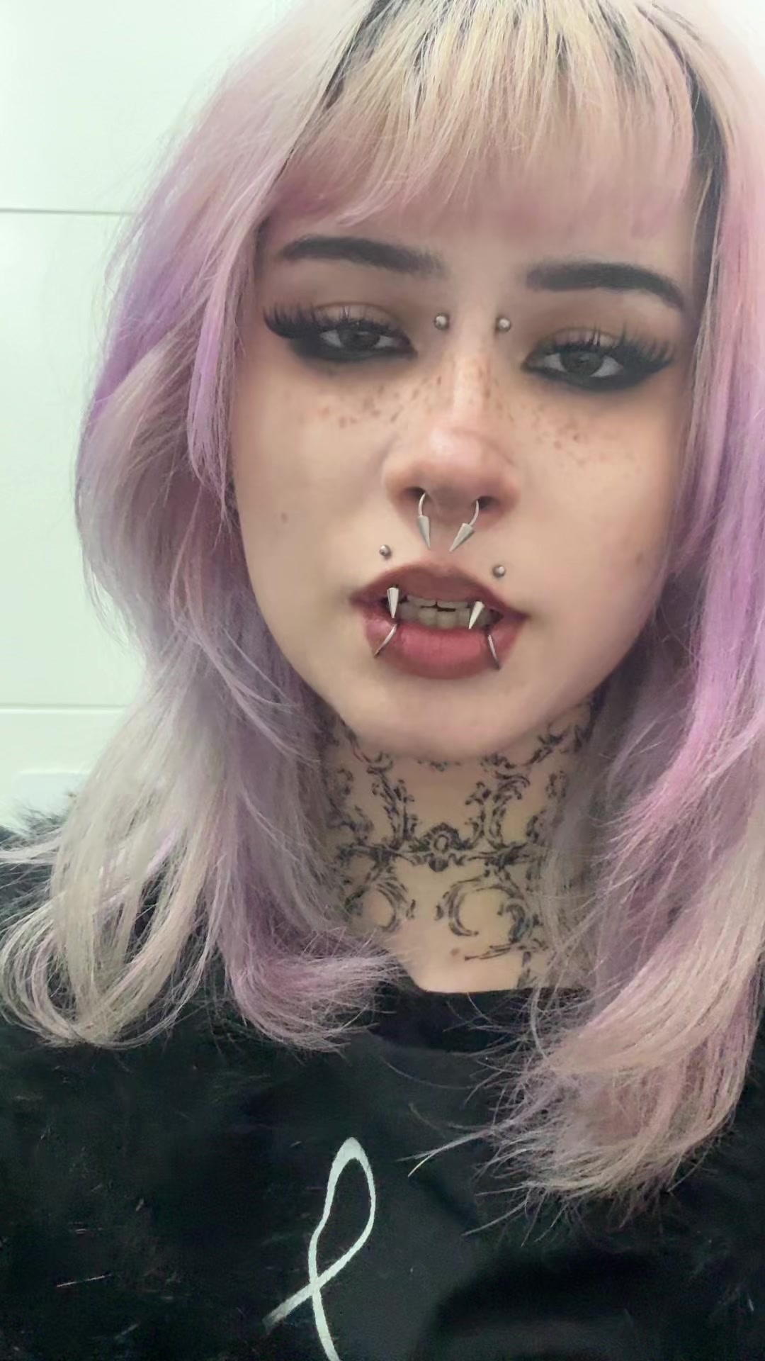 @lu