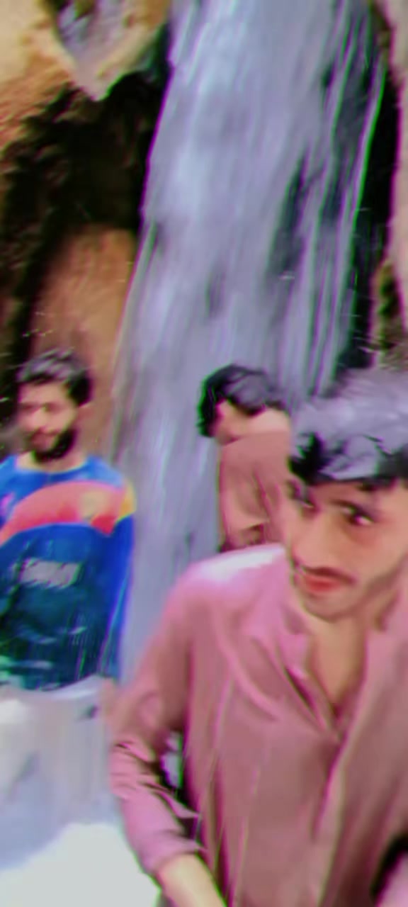 @Q&atilde;z&iuml; Muzamil Qureshi